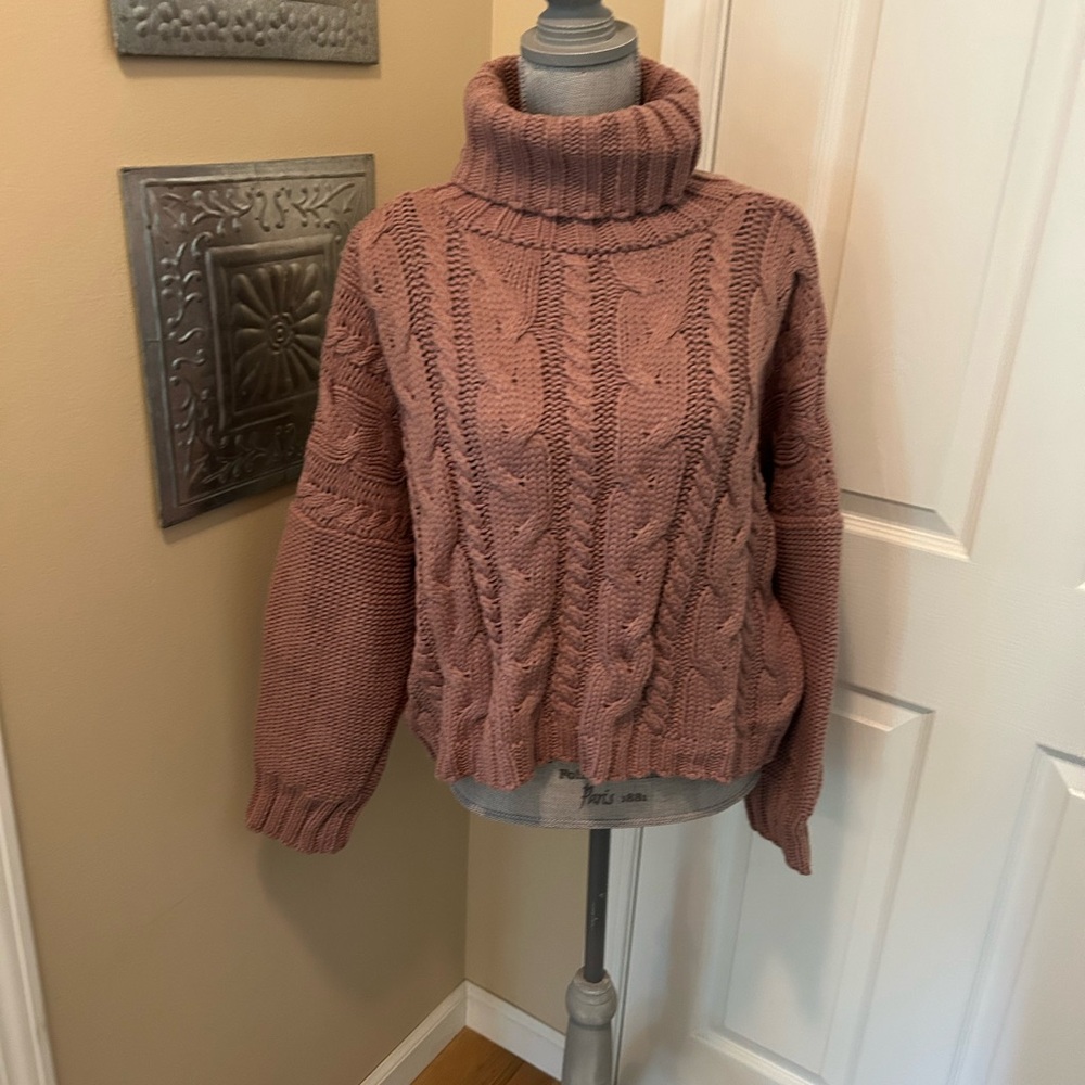 Love Tree Cable Knit Turtleneck Sweater - Mauve